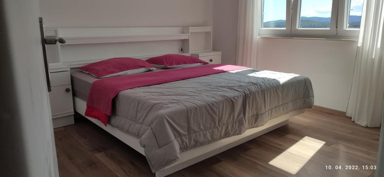 Sibenik Apartment Luaran gambar