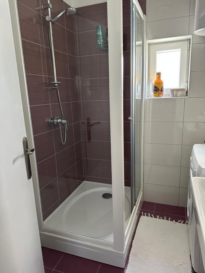 Sibenik Apartment Luaran gambar