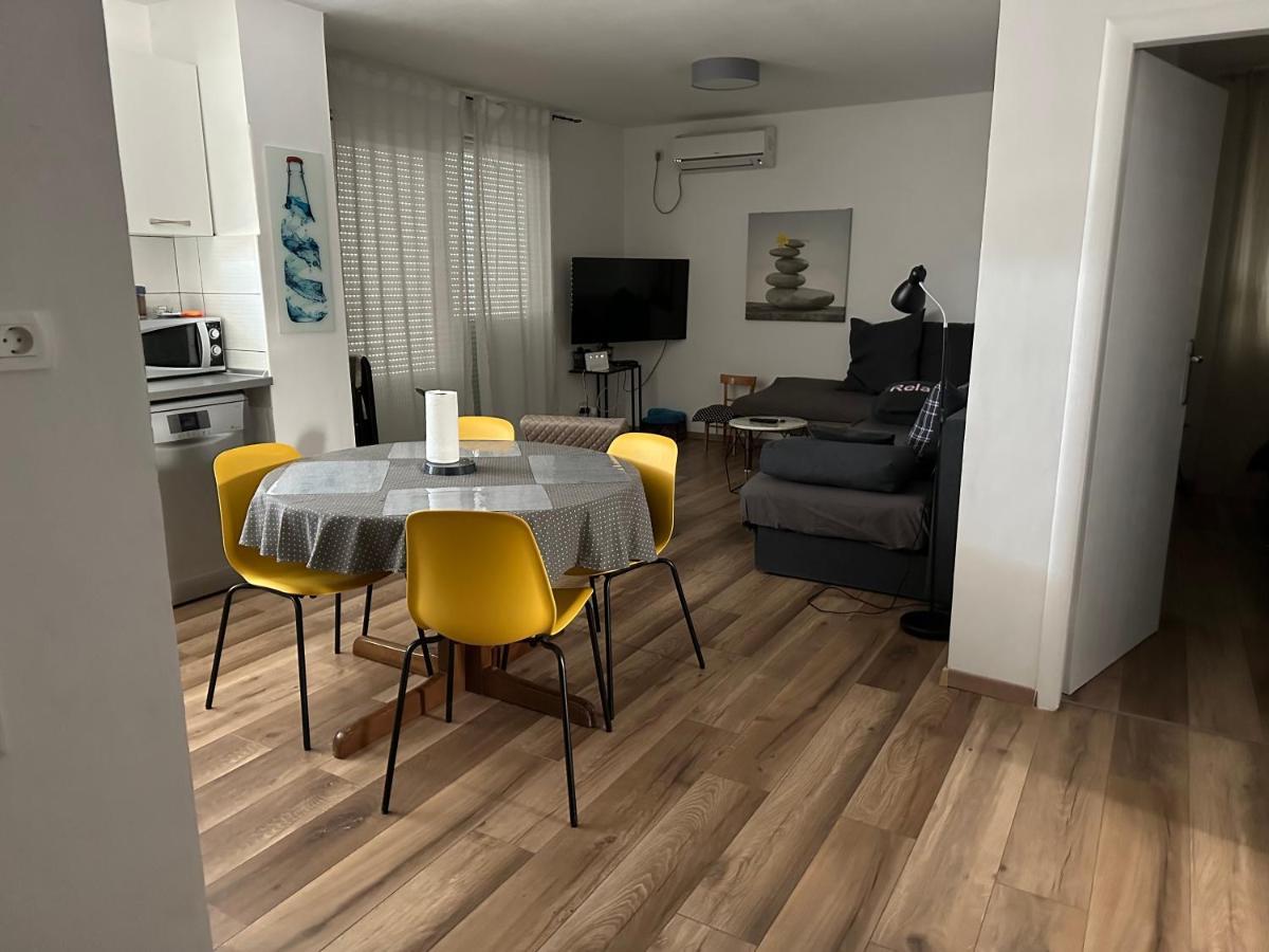 Sibenik Apartment Luaran gambar